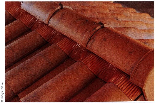 Les closoirs de faitage ventilés